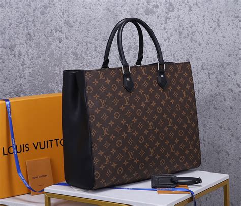 does louis vuitton offer discounts.